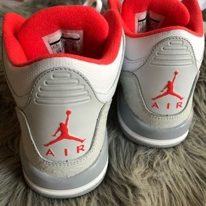 Air Jordan 3 Retro